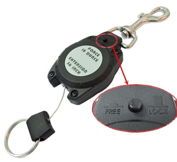 Retractor With Lock