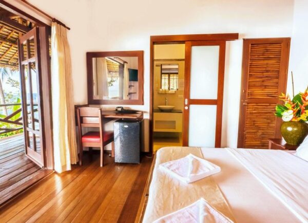 Philippines - Atlantis Azores - Tubbataha Charter & Atlantis Dumaguete Resort