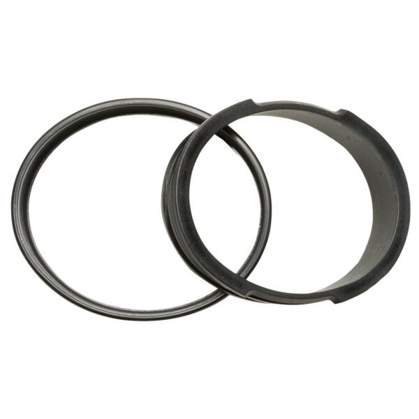 Antares Oval Stiff Ring